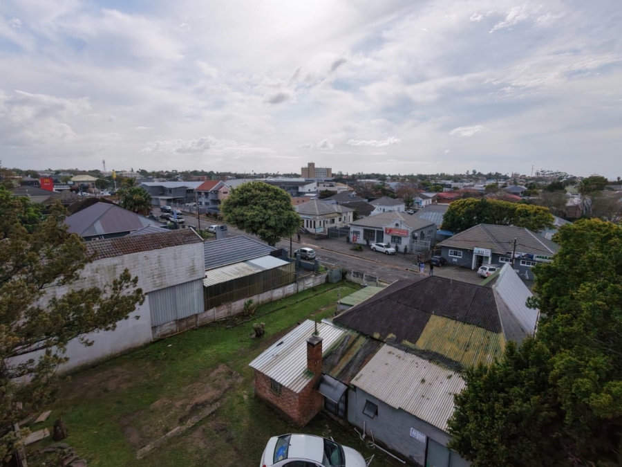 6 Bedroom Property for Sale in Vincent Eastern Cape